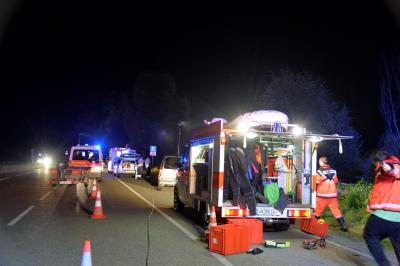 Frau wurde am Badesee in Pluederhausen vermisst - Grosseinsatz fuer DLRG und Feuerwehr